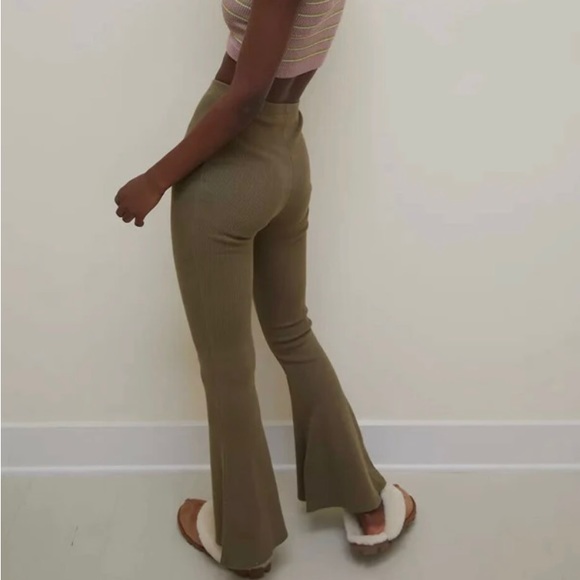 SOLD • Urban Outfitters Out From Under Ryan Ribbed Flare Pants Bell Bottom - Picture 2 of 4